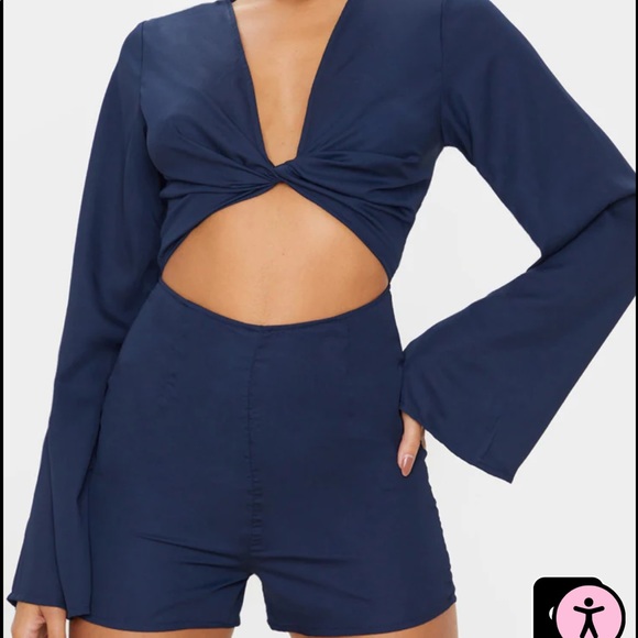 NWOT Pretty Little Thing Navy Bell Sleeve Romper in size 6 - Picture 3 of 8